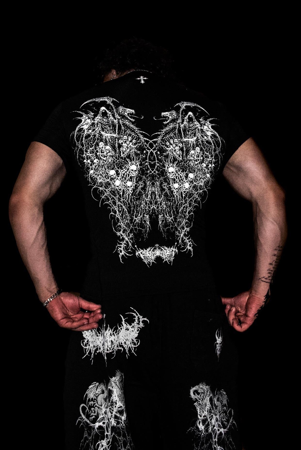 ETERNAL SOVEREIGN I — Wraith Black Compression Shirt